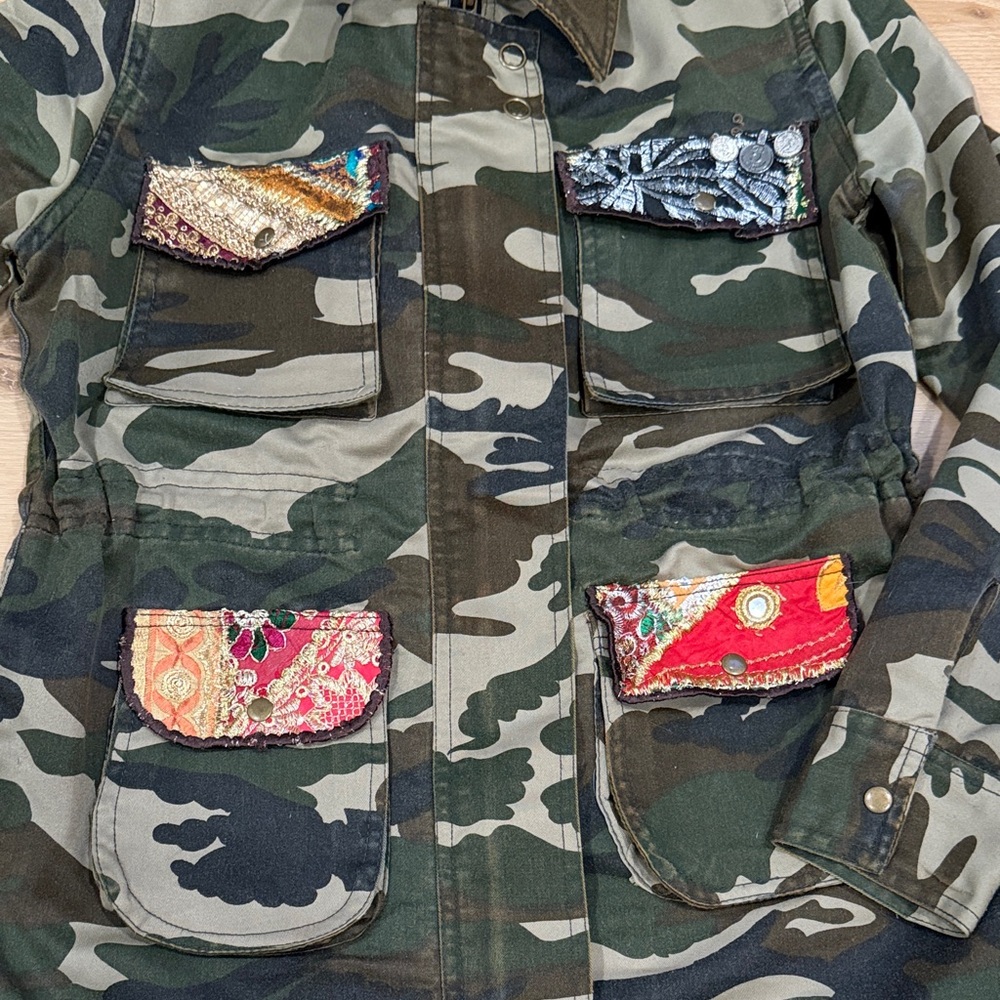 Camouflage Jacket with Colorful Patchwork - image 4